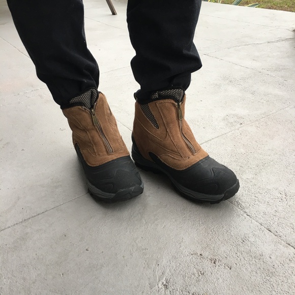 Khombu Other - Khombu Waterproof Men Round Toe Suede Snow Boot